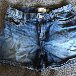 Dark washed girl shorts